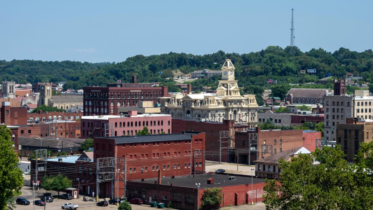 Zanesville cityscape